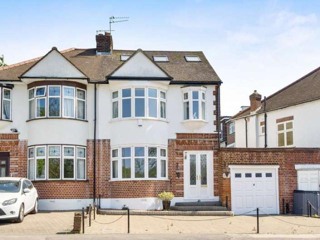 House for sale in Brunswick Park, Greater London