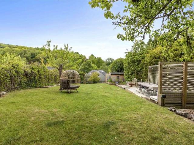 House for sale in Cryers Hill, Hughenden Valley
