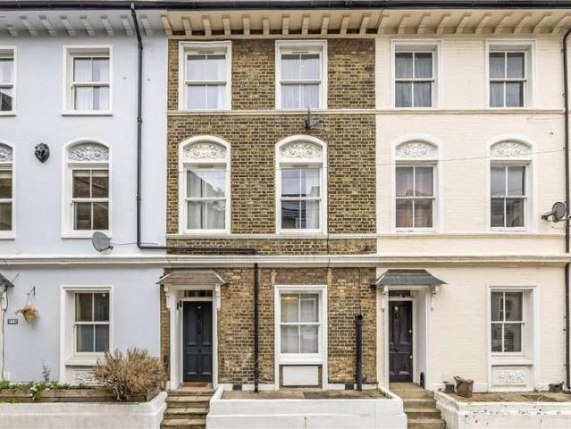 House for sale in Clapham Junction, Greater London