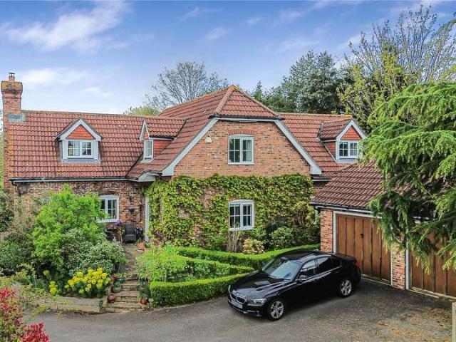 House for sale in Watersfield, Horsham