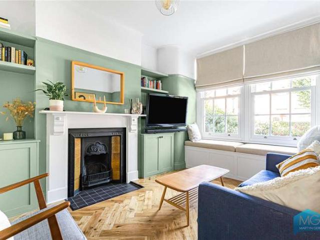 House for sale in New Southgate, Greater London