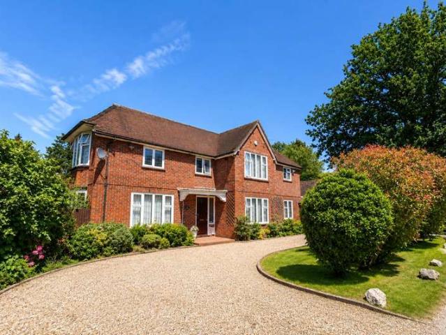 House for sale in Sheerwater, Woking