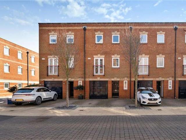 House for sale in Portsea, City Of Portsmouth