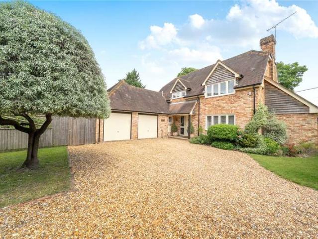 House for sale in Barton Stacey, Hampshire