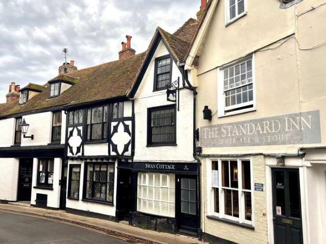 House for sale in Heathlands, East Sussex