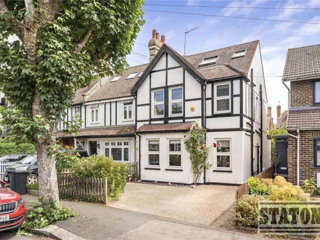House for sale in New Barnet, Greater London