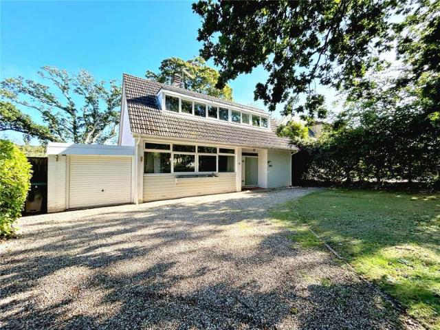 House for sale in Walkford, Highcliffe-on-Sea