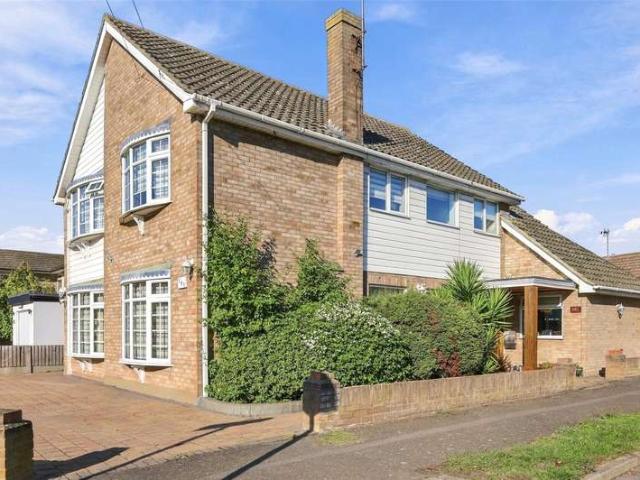 House for sale in Southchurch, Southend-on-Sea
