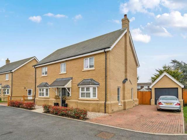 House for sale in Weeley, Dale Hill
