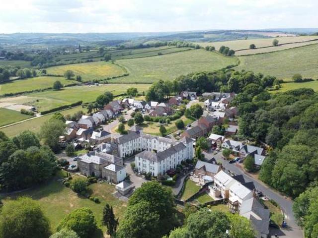 House for sale in Loundsley Green, East Midlands
