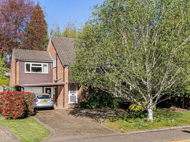 House for sale in Hertford, Colliers End