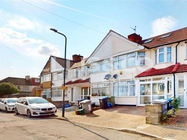 House for sale in Alperton, Greater London