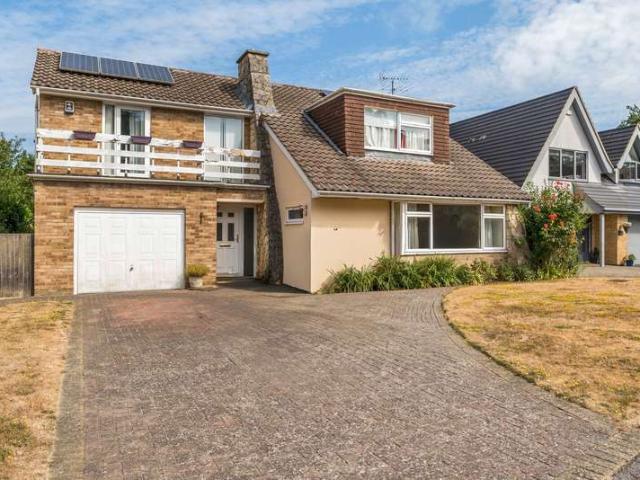 House for sale in Westborough, Surrey