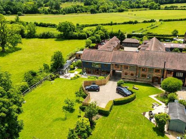 House for sale in Fole, Surrey