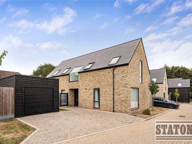 House for sale in Goffs Oak, Broxbourne