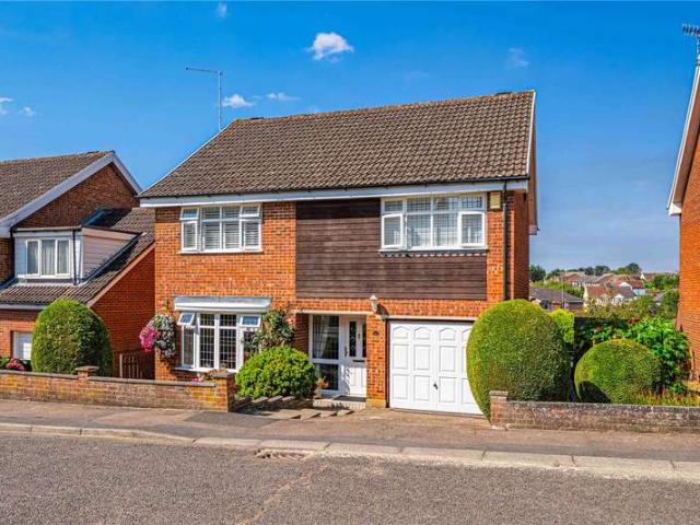 House for sale in Moorend, Pouchen End