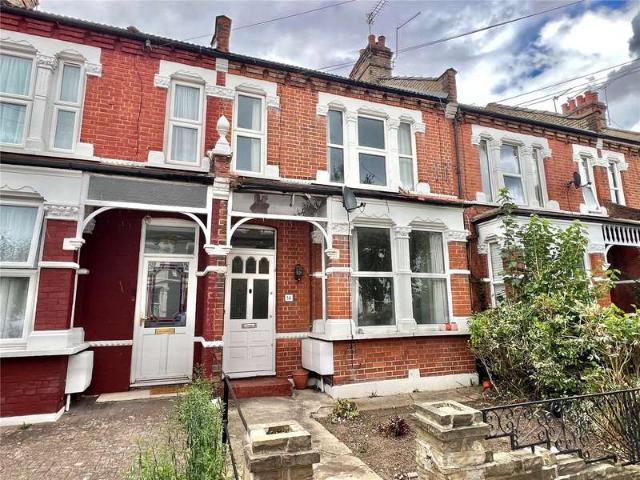 House for sale in Palmers Green, Greater London
