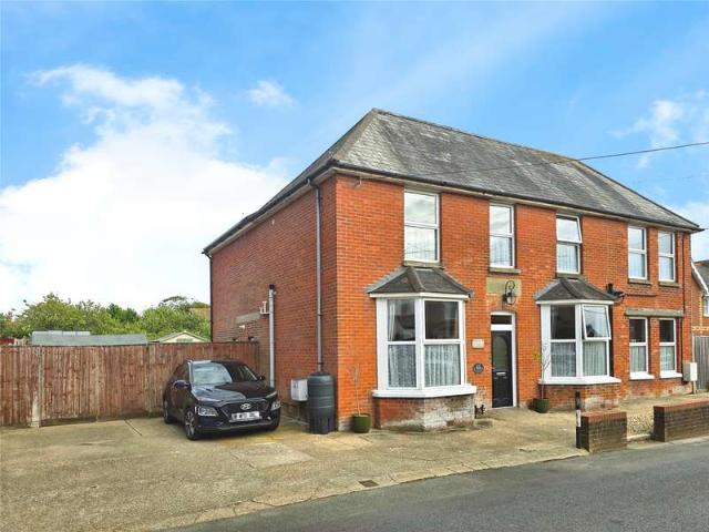 House for sale in Easton, Freshwater
