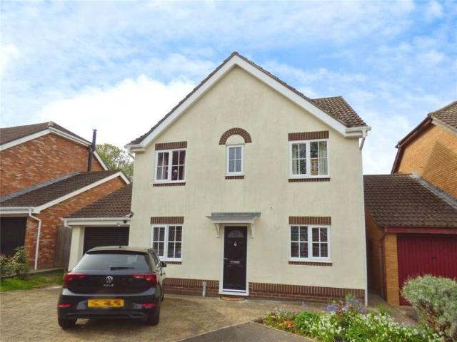 House for sale in Hedge End, Helford