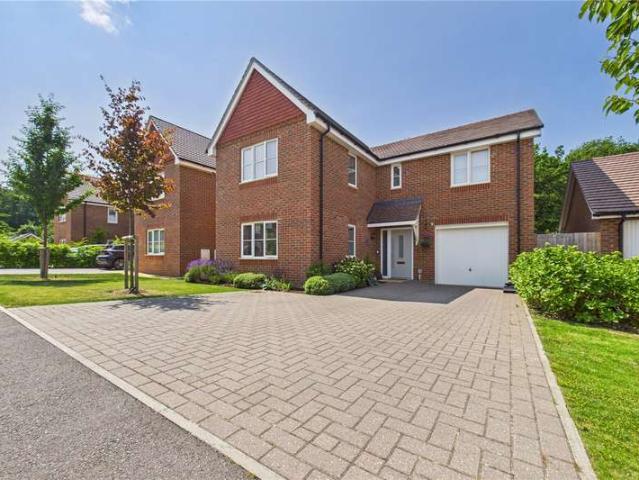 House for sale in Burghfield, West Berkshire