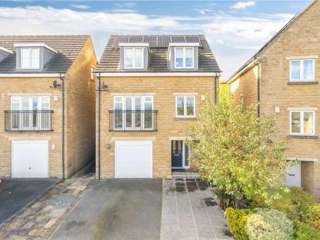House for sale in Baildon, Bradford
