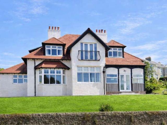 House for sale in West Kilbride, Scotland