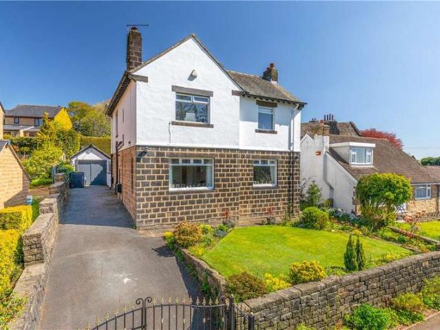 House for sale in Shaw Lane, Guiseley