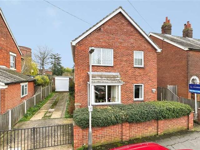 House for sale in Chipping Hill, Essex