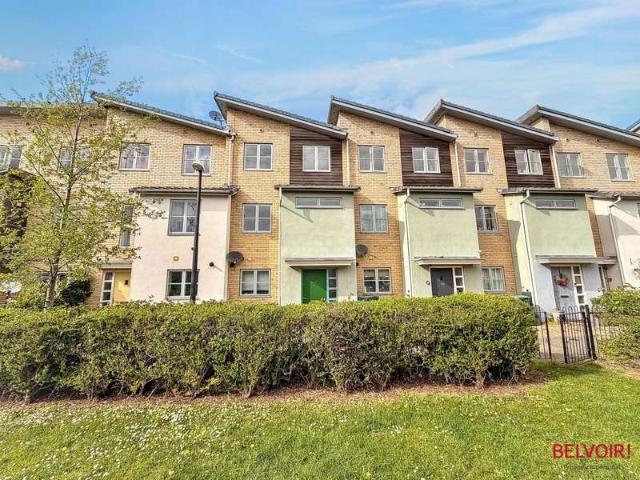 House for sale in Fiddler's Green, Golden Valley