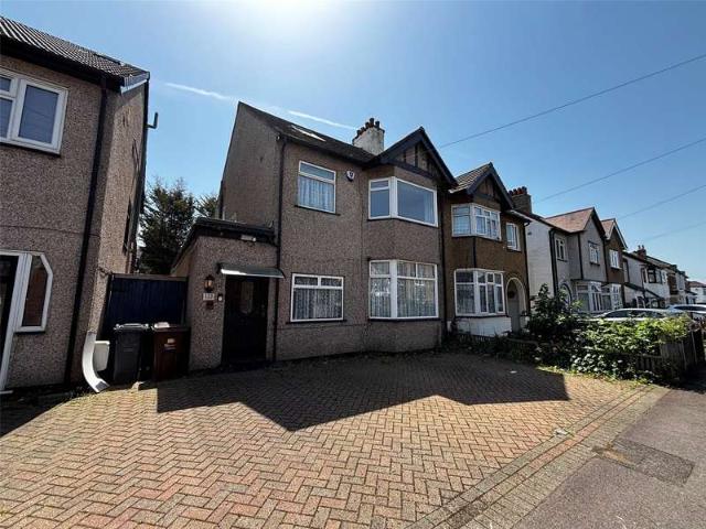House for sale in London Borough of Barking and Dagenham, Greater London