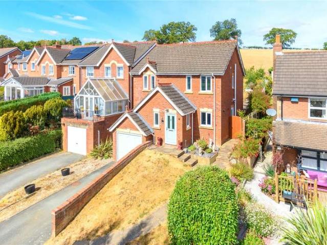House for sale in Welshpool, Wales