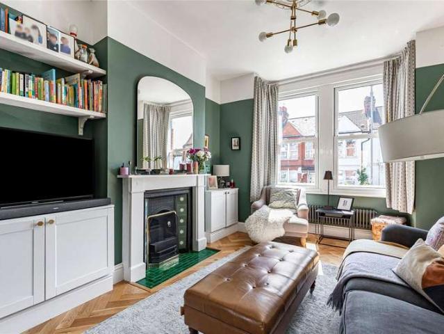 House for sale in Furzedown, Greater London