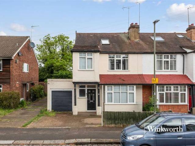 House for sale in New Barnet, Greater London