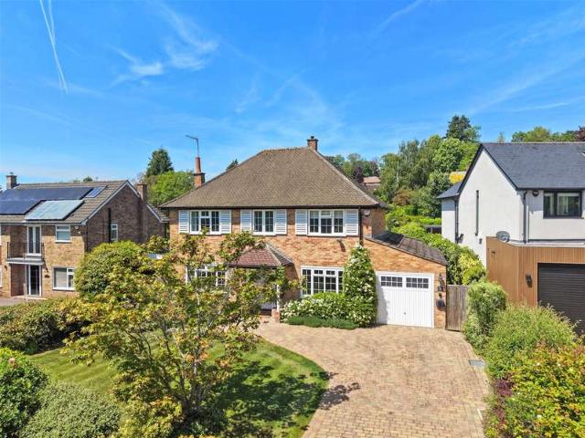 House for sale in Oxted, Hillview