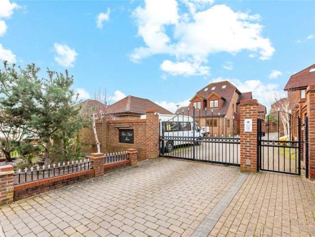 House for sale in London Borough of Havering, Greater London
