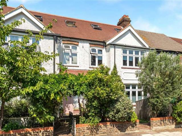 House for sale in Greater London