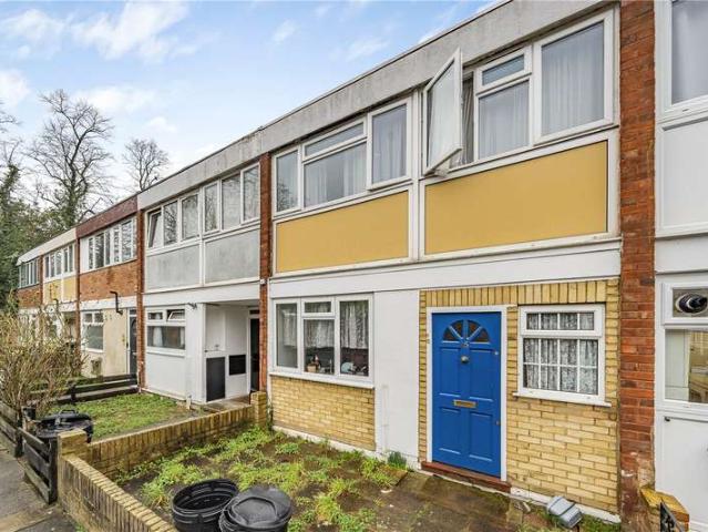 House for sale in Roehampton, Greater London