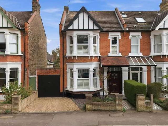 House for sale in Wanstead, Greater London