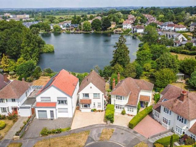 House for sale in The Slade, Oxfordshire