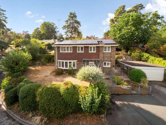 House for sale in Wrecclesham, Fole