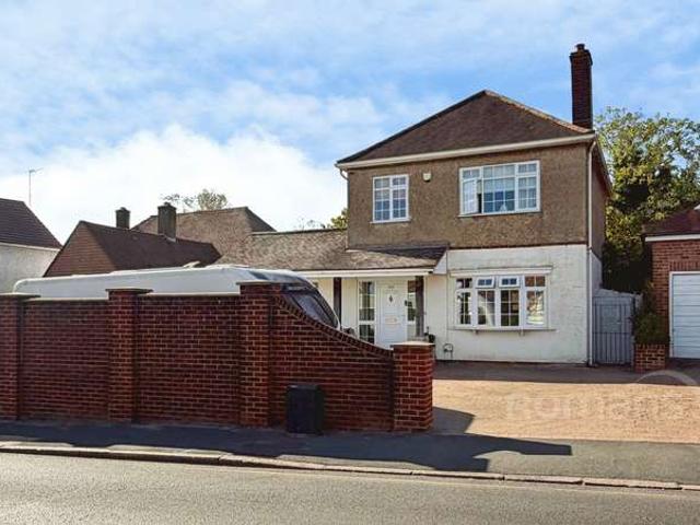 House for sale in Aldershot, Hampshire