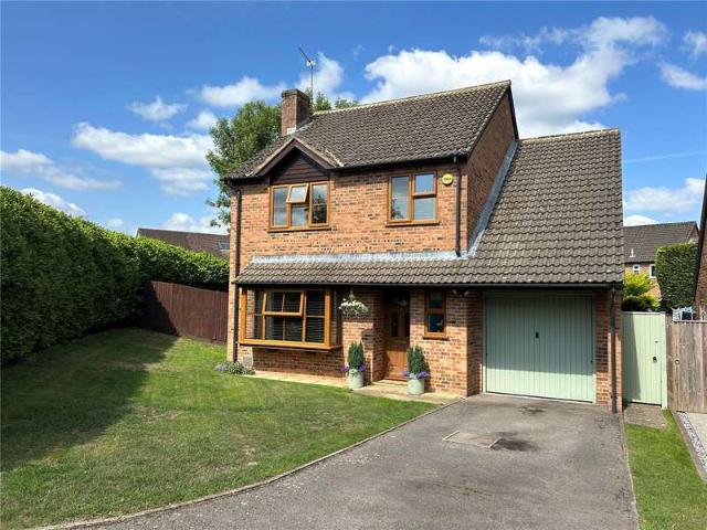 House for sale in Burghfield Common, West Berkshire