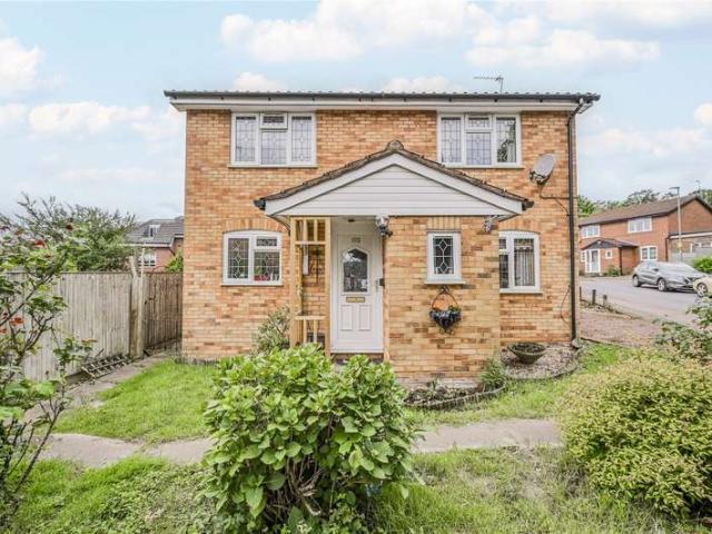 House for sale in Brunswick Park, Greater London
