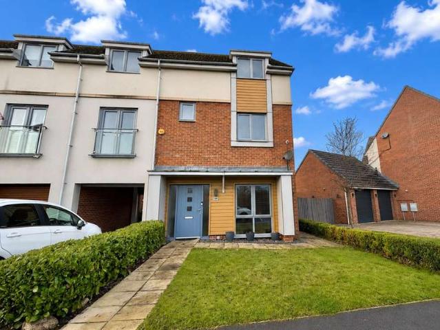 House for sale in Burnside, Fence Houses