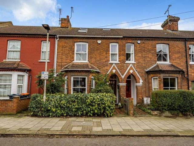 House for sale in Harpur, Bedford