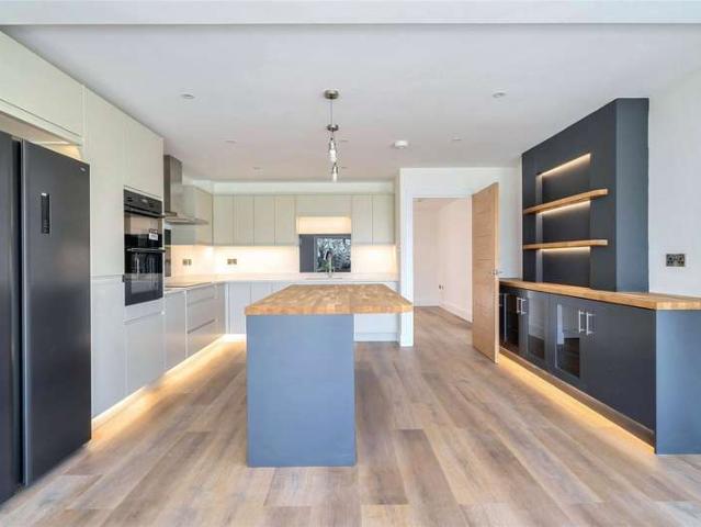 House for sale in Aston Cross, Tewkesbury