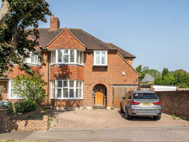 House for sale in Greater London