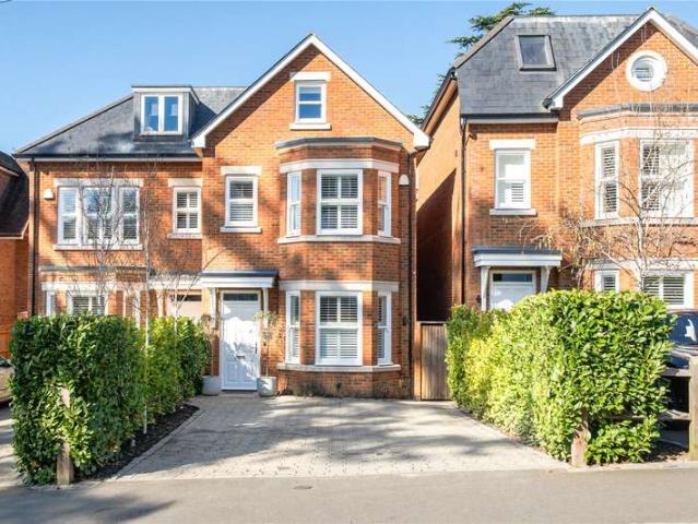 House for sale in Oxshott, Elmbridge