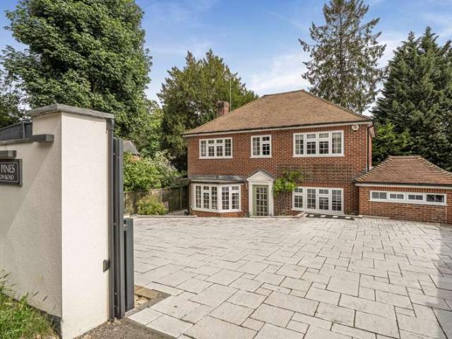House for sale in Binfield