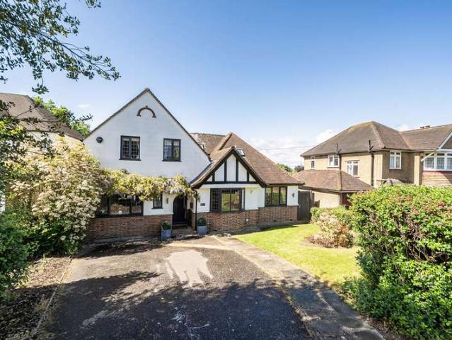 House for sale in Watford Heath, North Watford